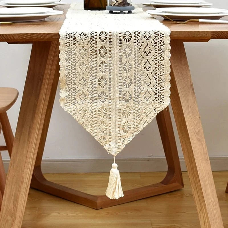 Chemin de table crochet Beige Triangulaire / 24x100cm / 1 Piece