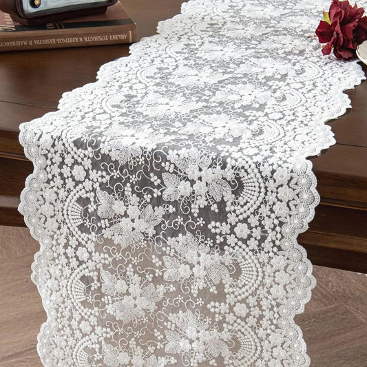 Chemin de table en crochet avec grille