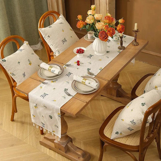 Chemin de table broderie